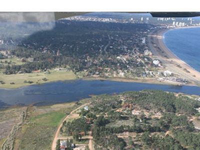 Terreno en Laguna del Diario para PROYECTO - Punta del Este - 